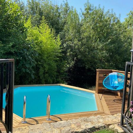 Auberge Gekko Ornaisons Екстериор снимка